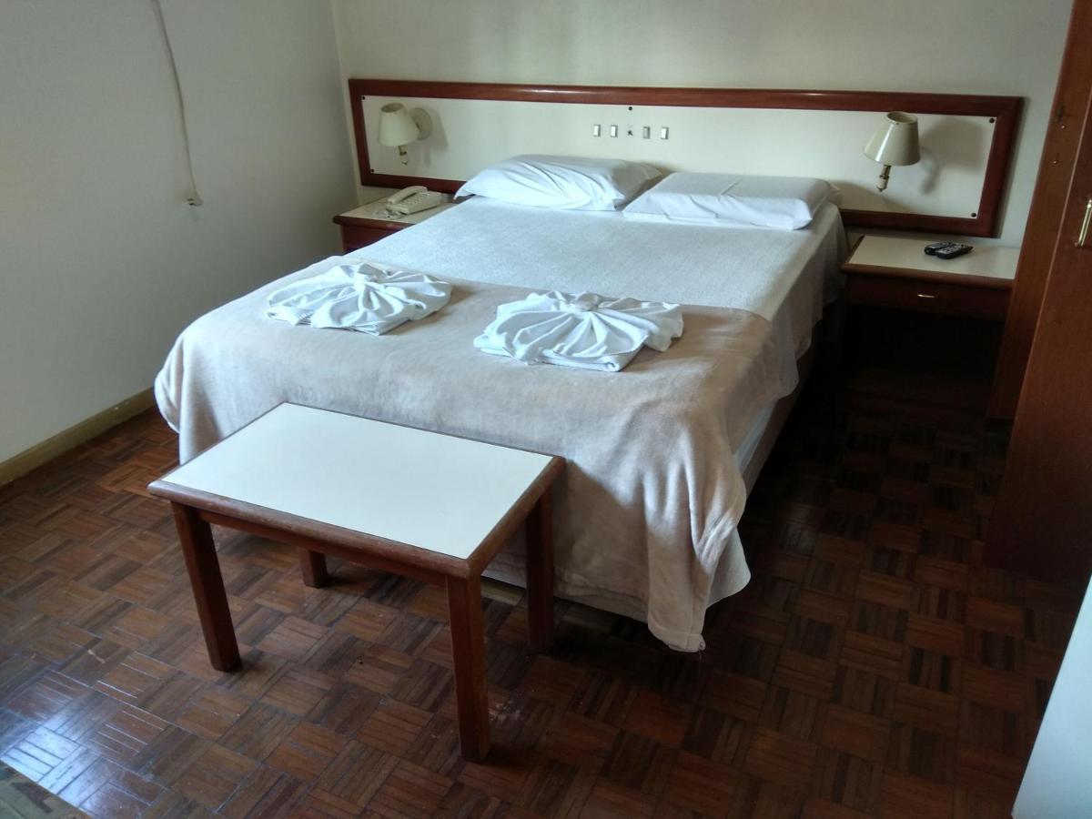 Soratur Hotel & Coworking Criciuma  Szoba fotó