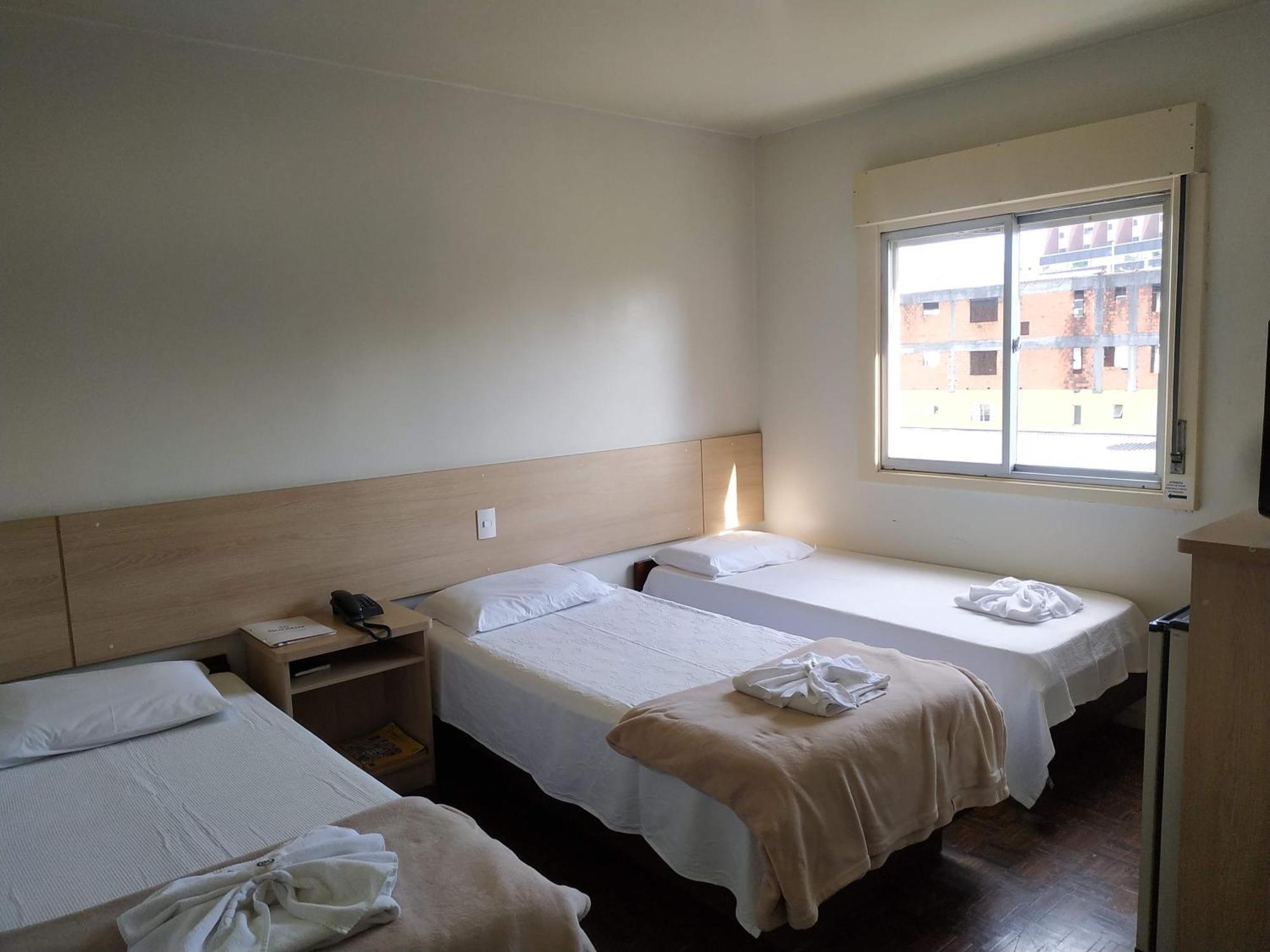 Soratur Hotel & Coworking Criciuma  Szoba fotó